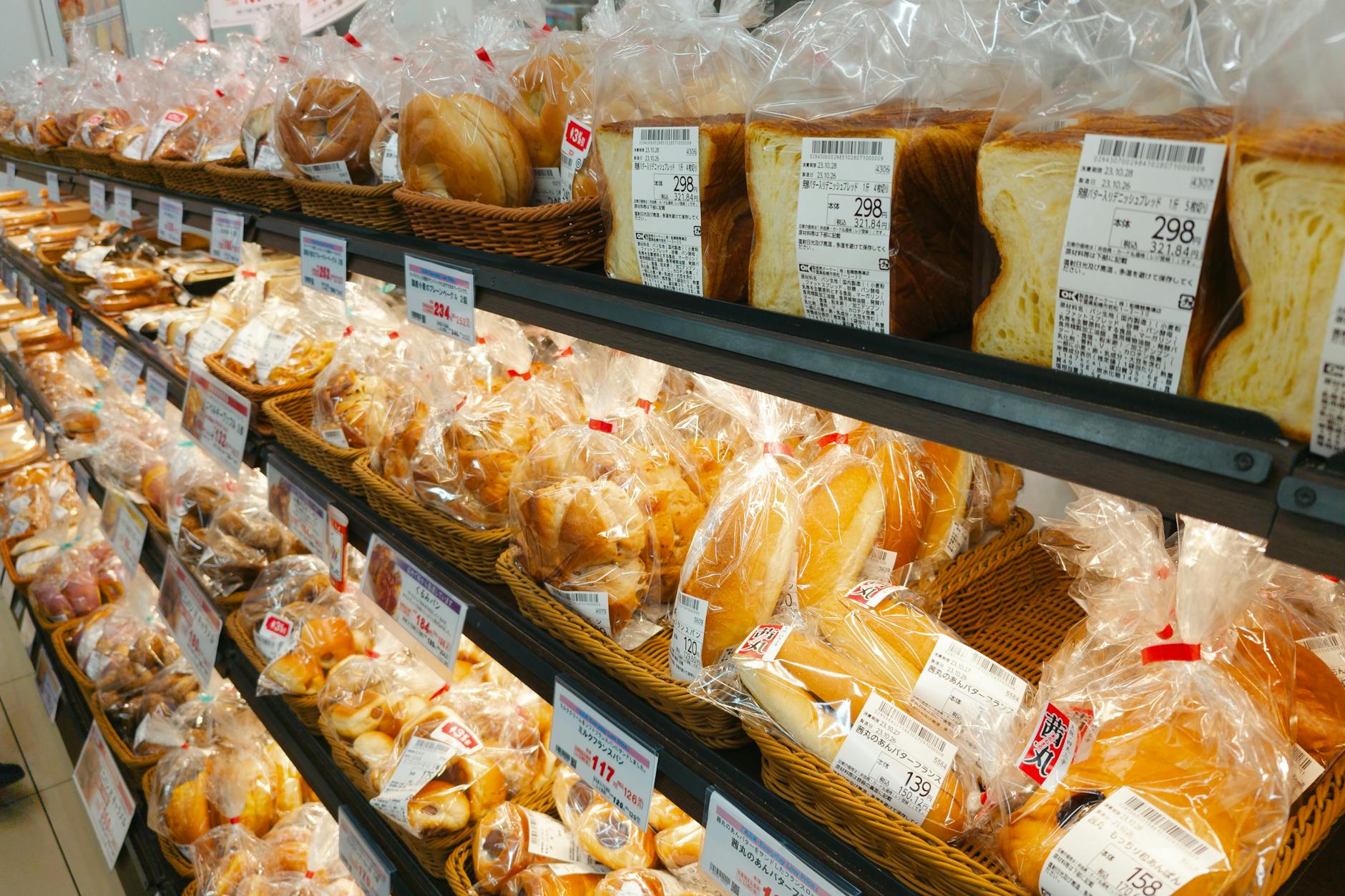 沖縄はパン消費量全国最下位！その理由とは